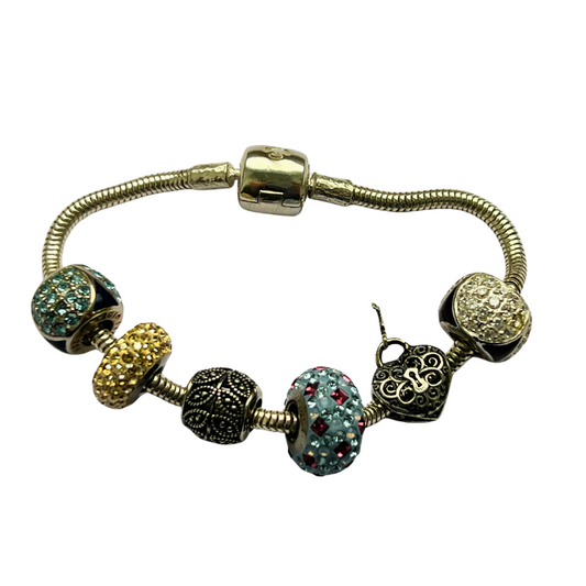 BOX CHARMS TOUT SWAROSKI 6 MOIS BRACELET 18cm (photo d'exemple)